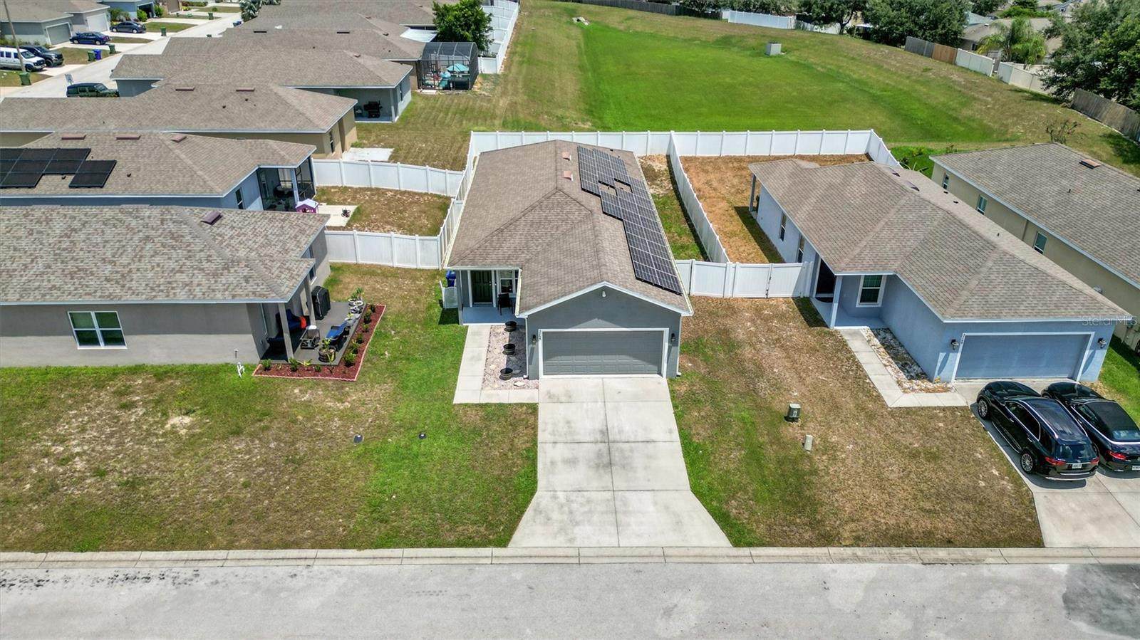 3264 WHISPERING TRAILS AVE