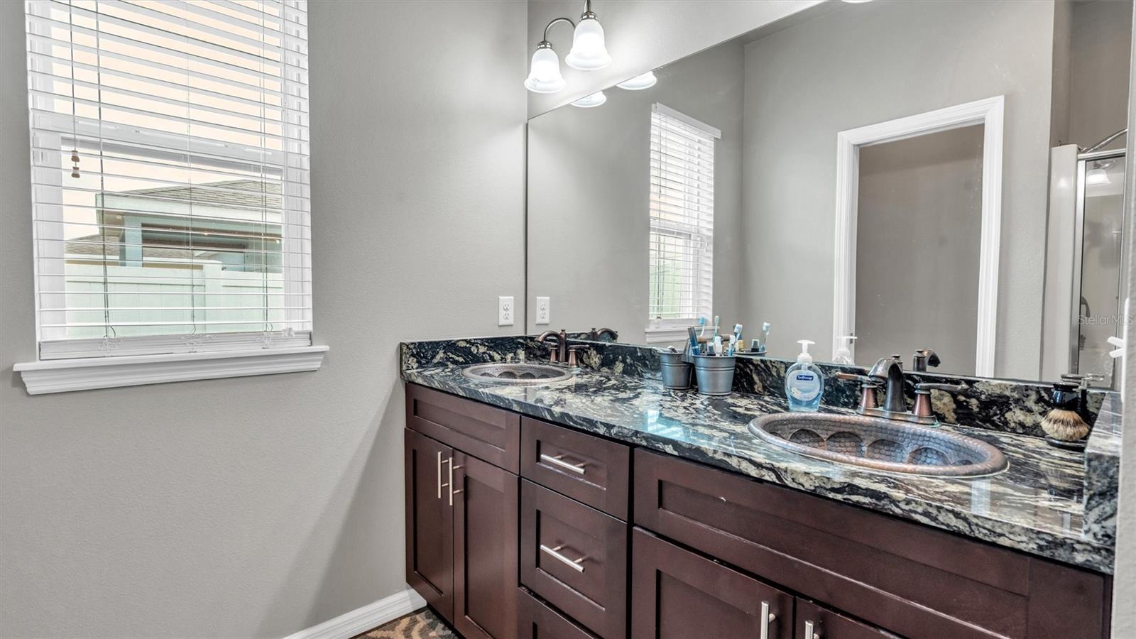 3264 WHISPERING TRAILS AVE