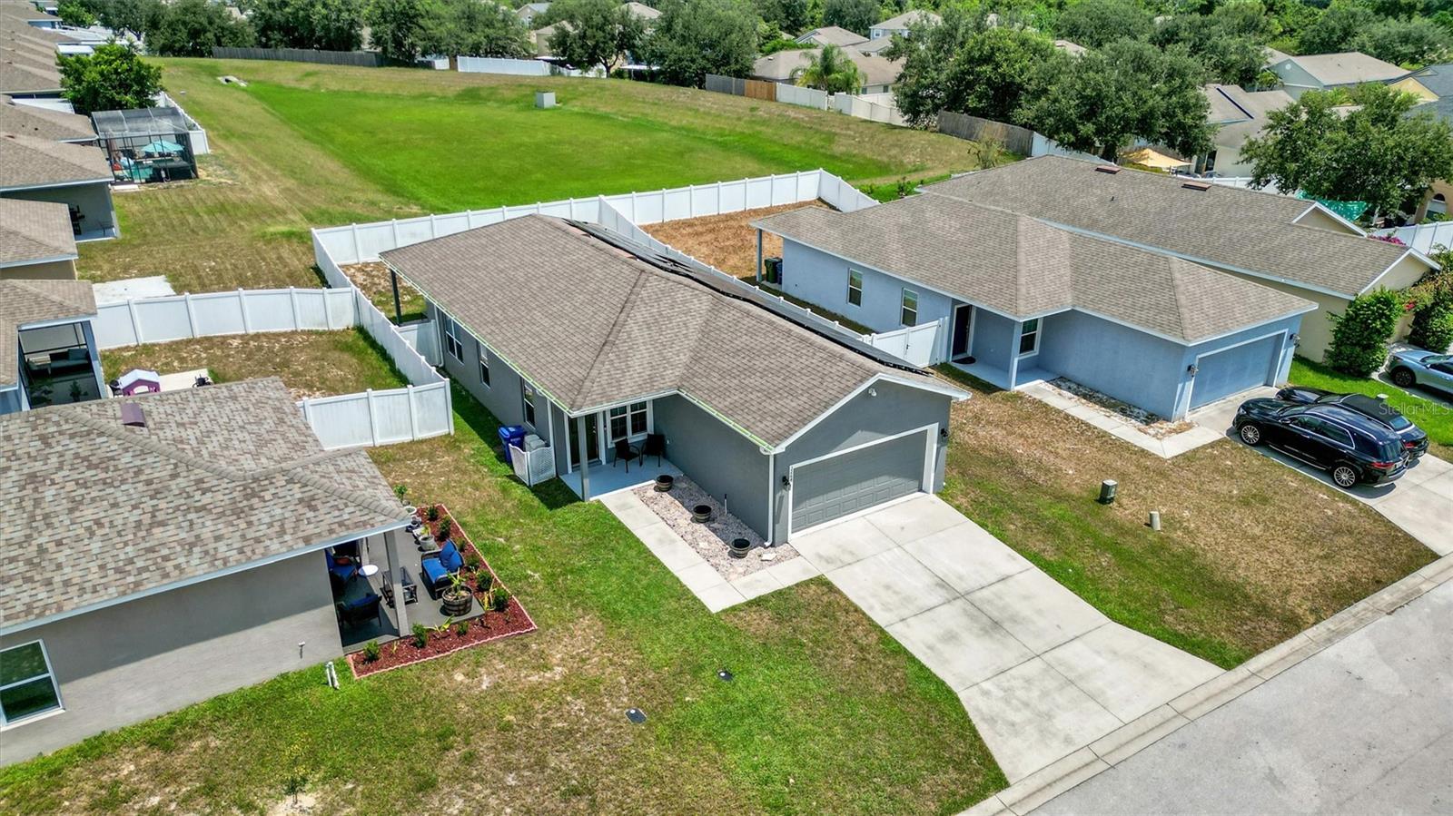 3264 WHISPERING TRAILS AVE