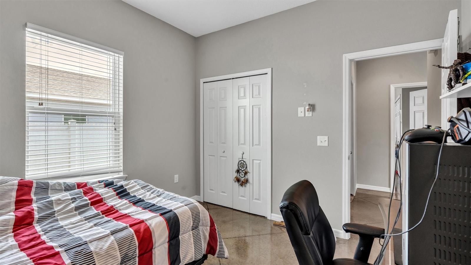 3264 WHISPERING TRAILS AVE