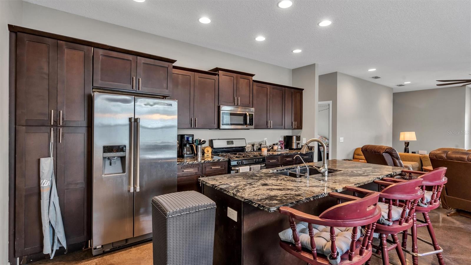 3264 WHISPERING TRAILS AVE