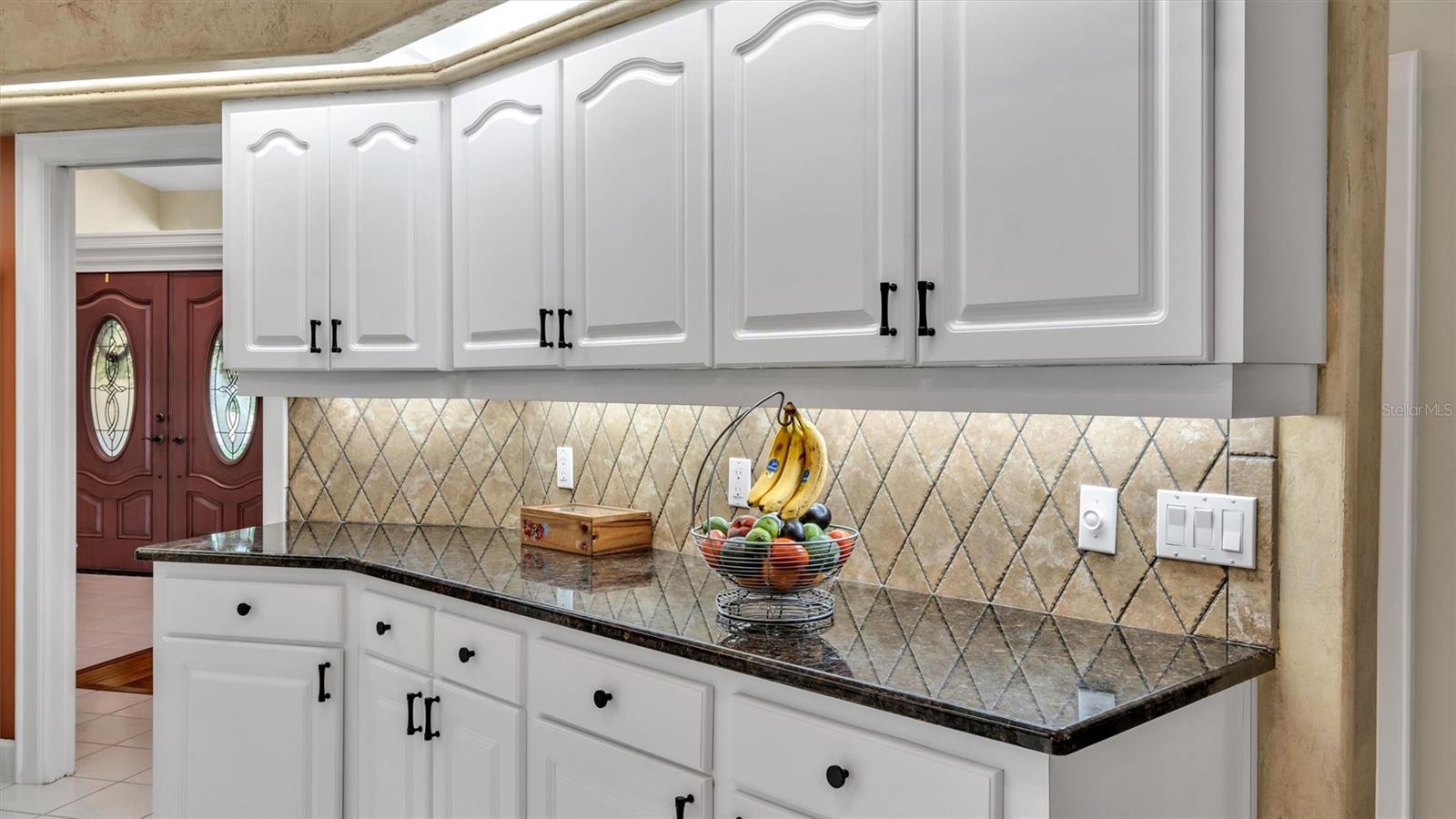 1303 LONGWOOD OAKS BLVD