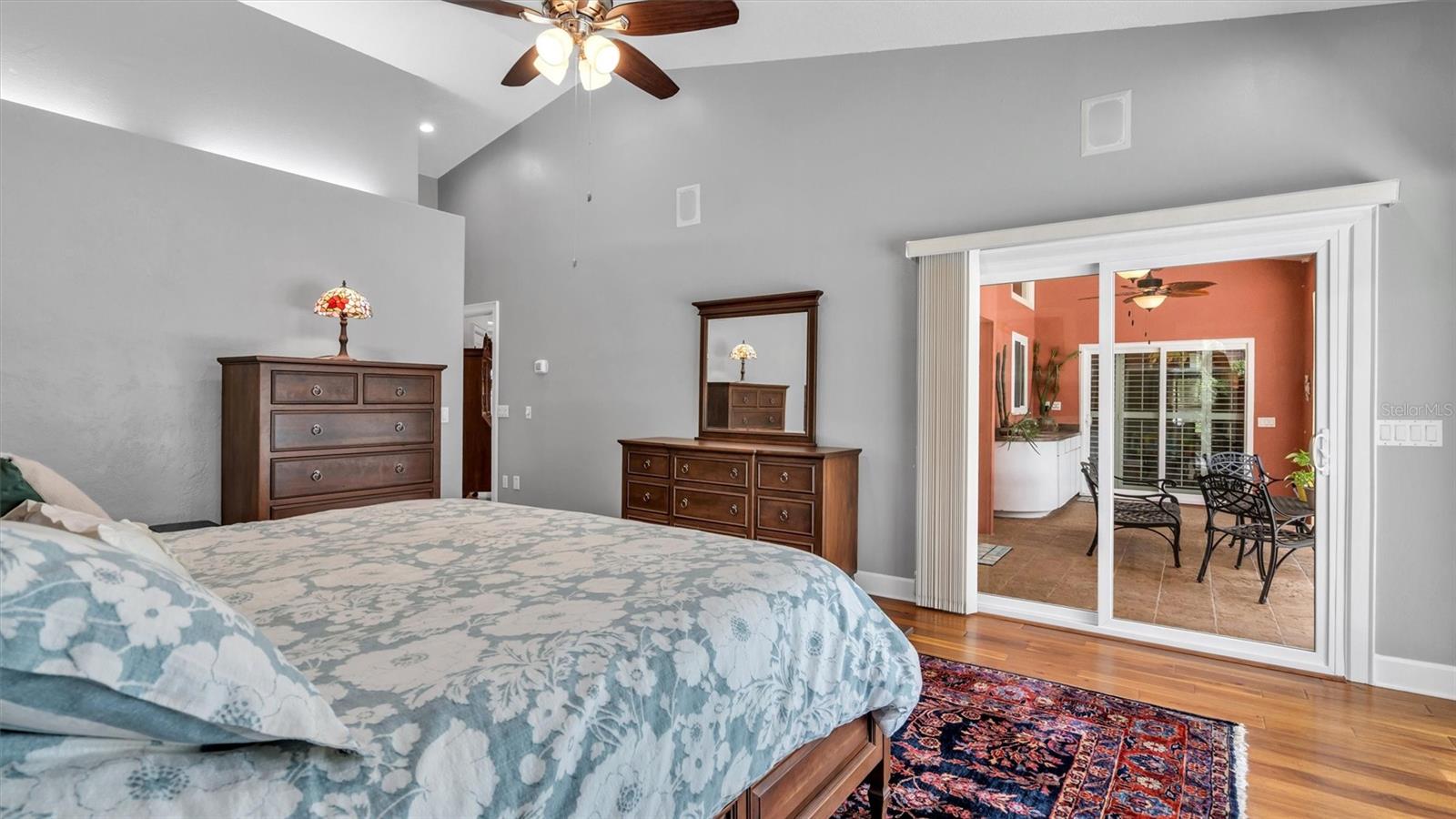 1303 LONGWOOD OAKS BLVD