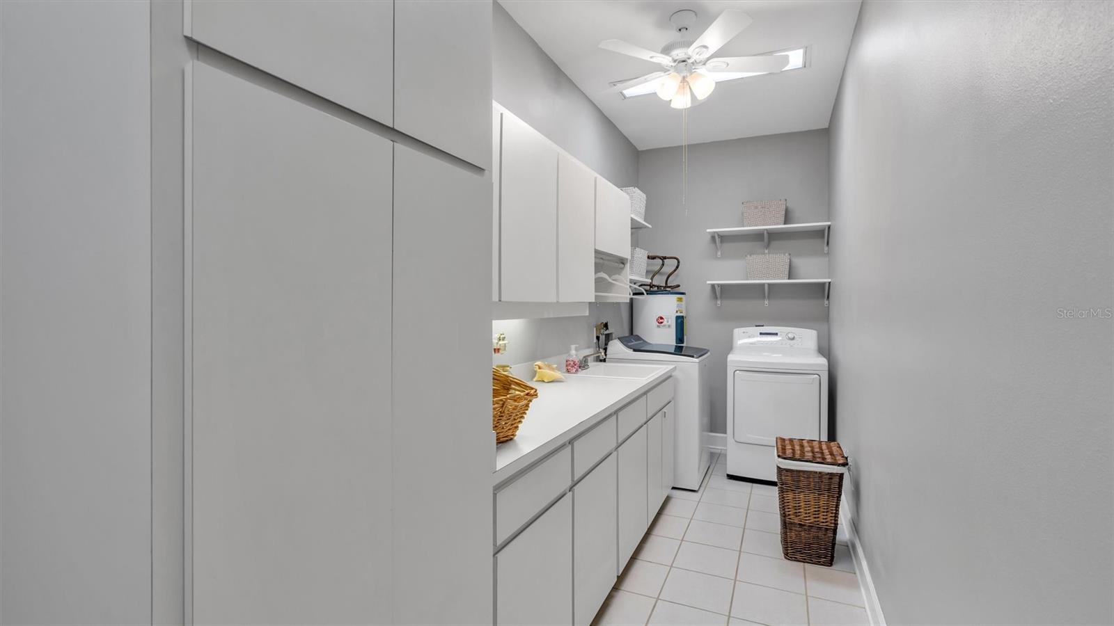 1303 LONGWOOD OAKS BLVD