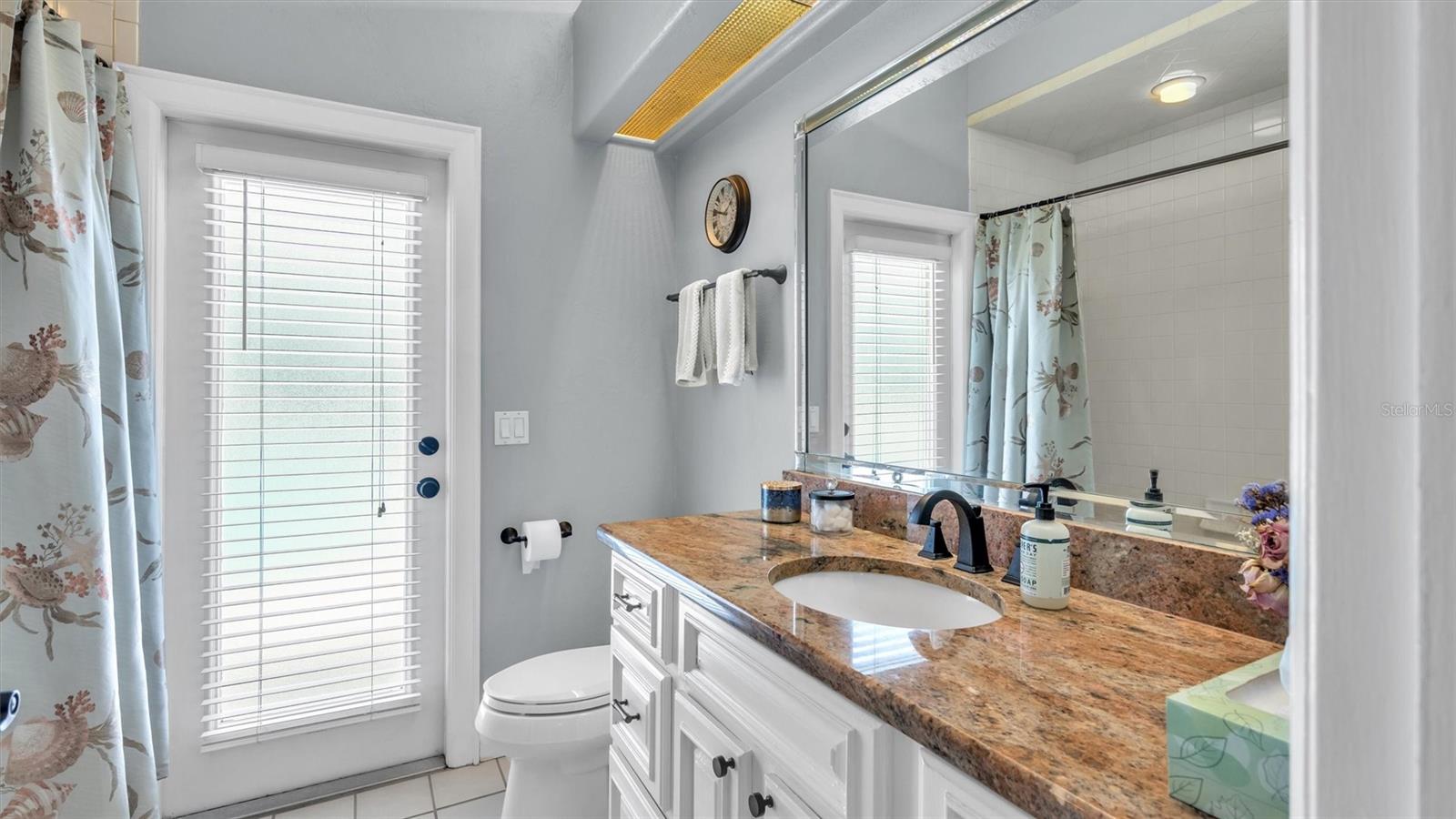 1303 LONGWOOD OAKS BLVD