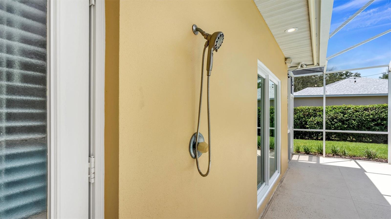 1303 LONGWOOD OAKS BLVD