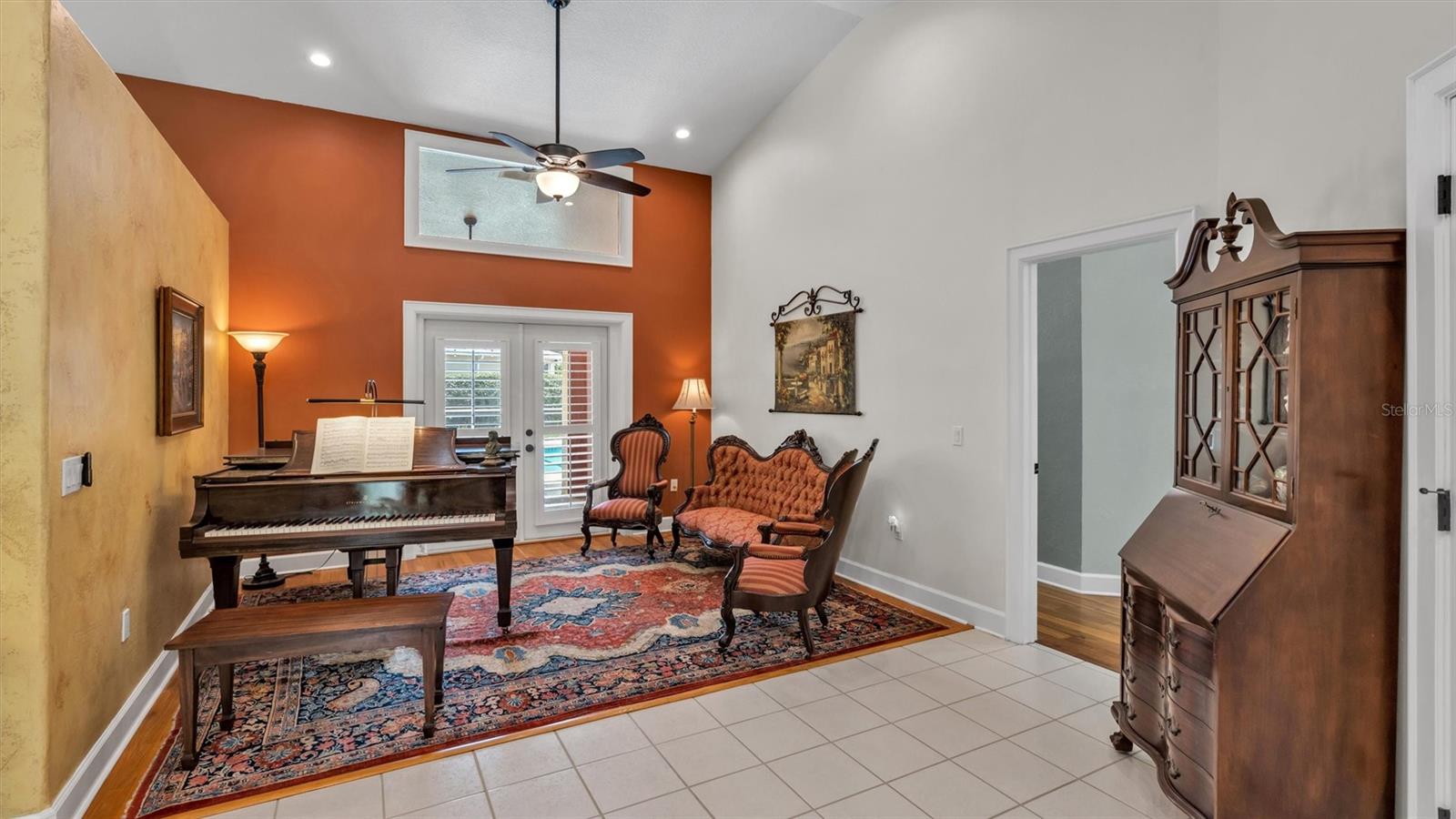 1303 LONGWOOD OAKS BLVD