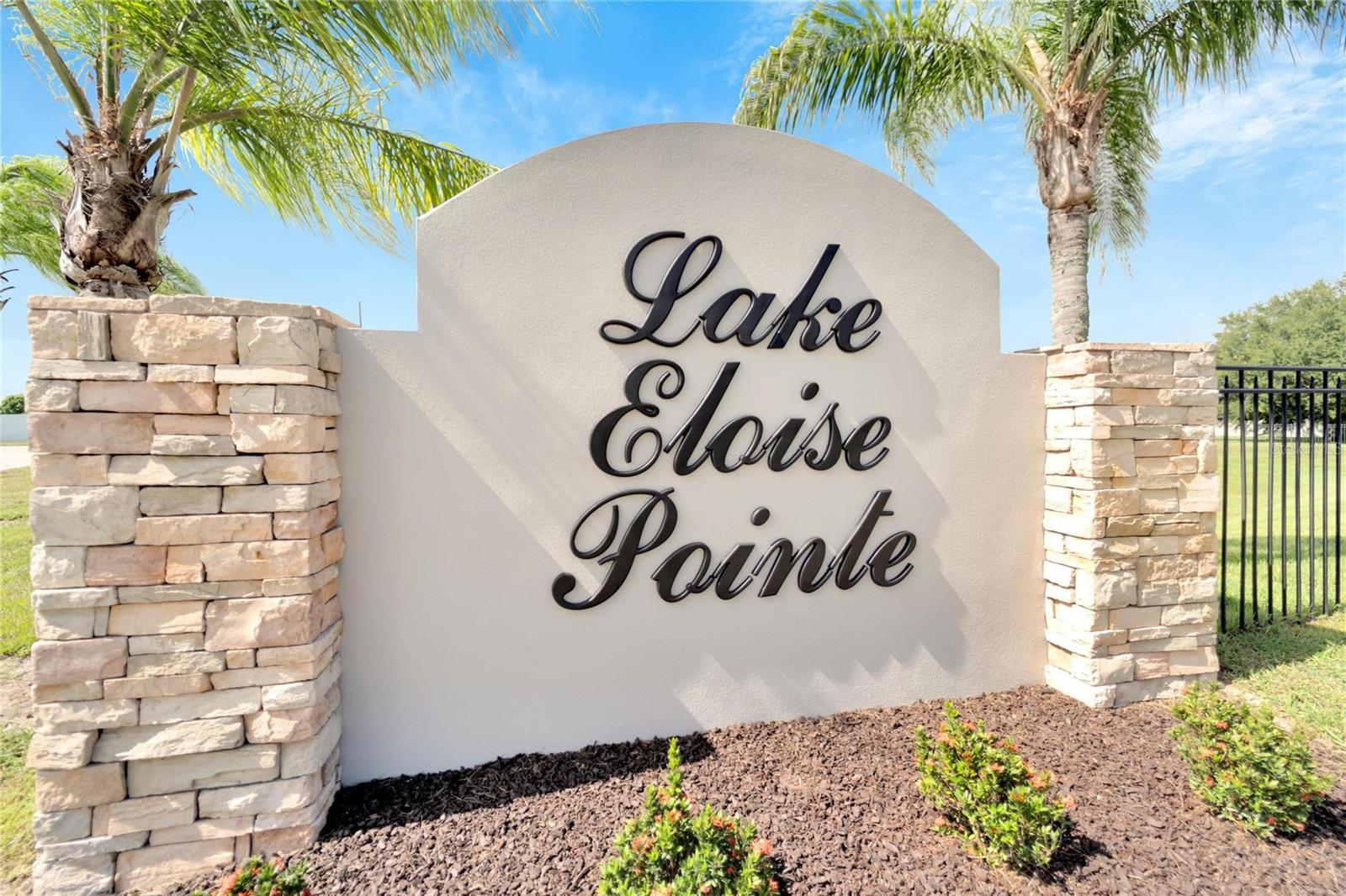 267 LAKE ELOISE POINTE BLVD BLVD