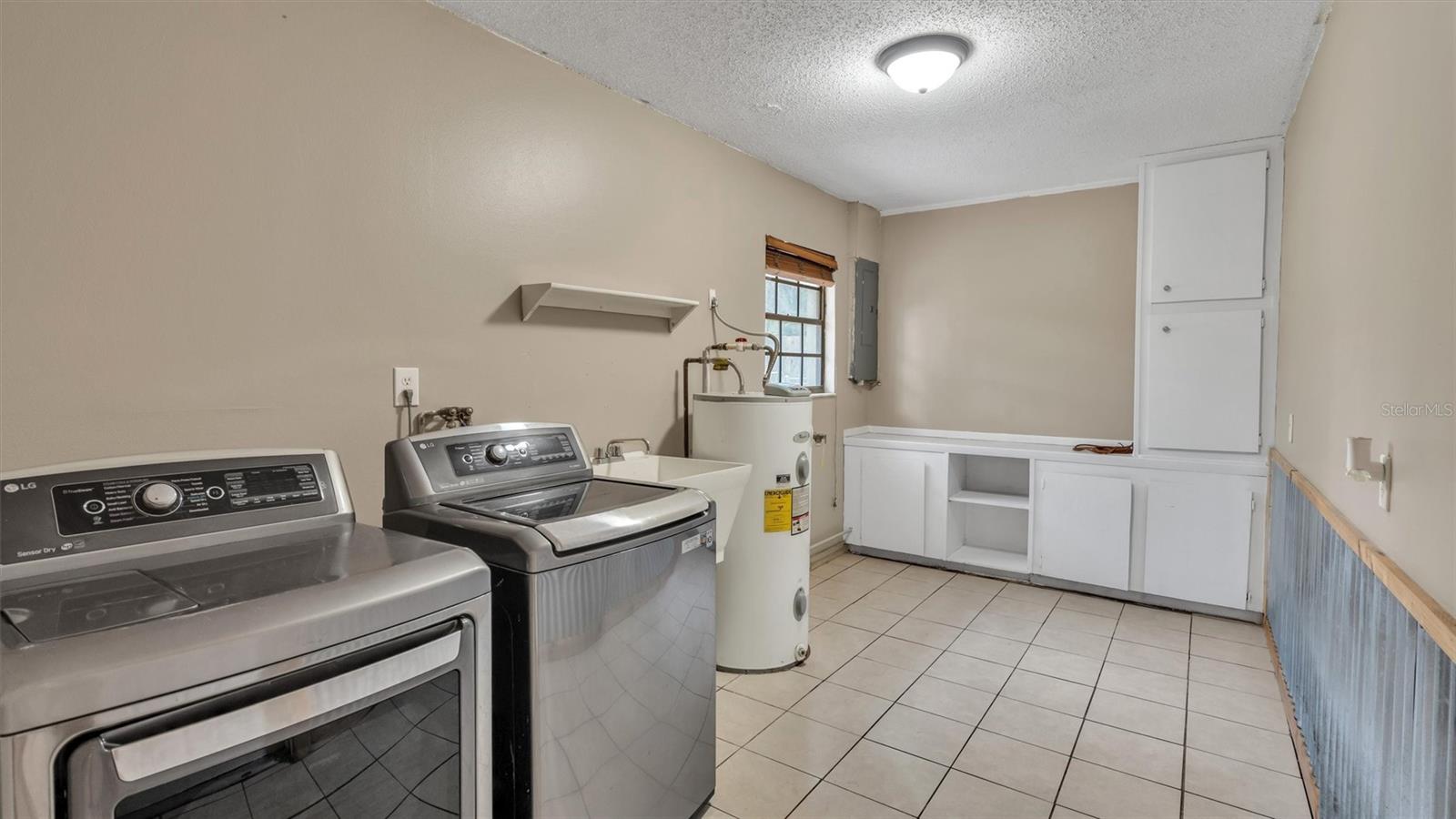 1133 OLD POLK CITY RD