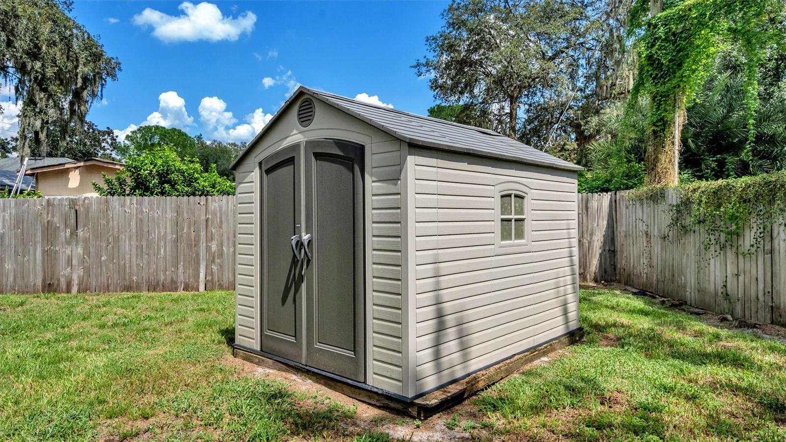 1133 OLD POLK CITY RD