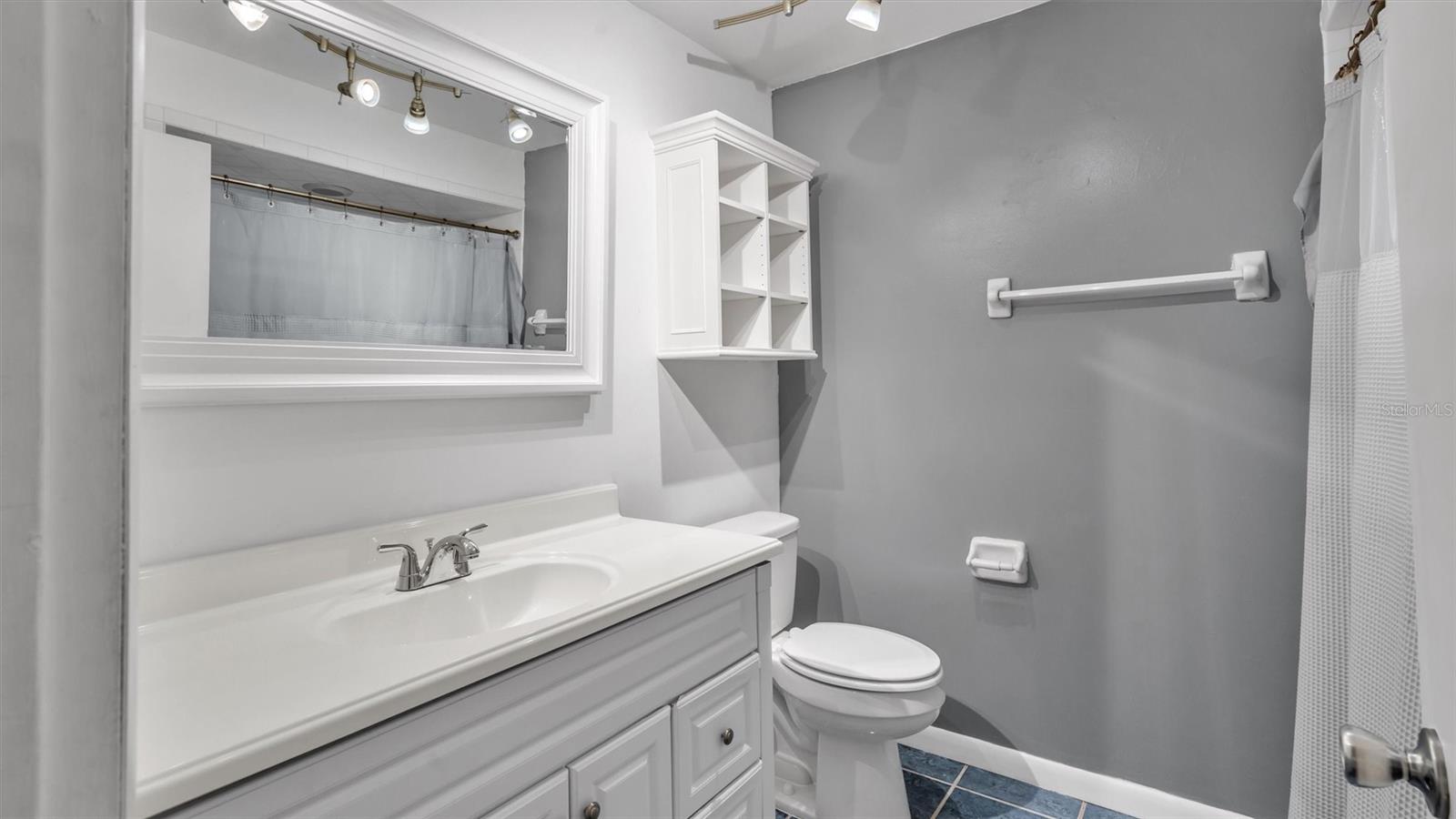 1133 OLD POLK CITY RD