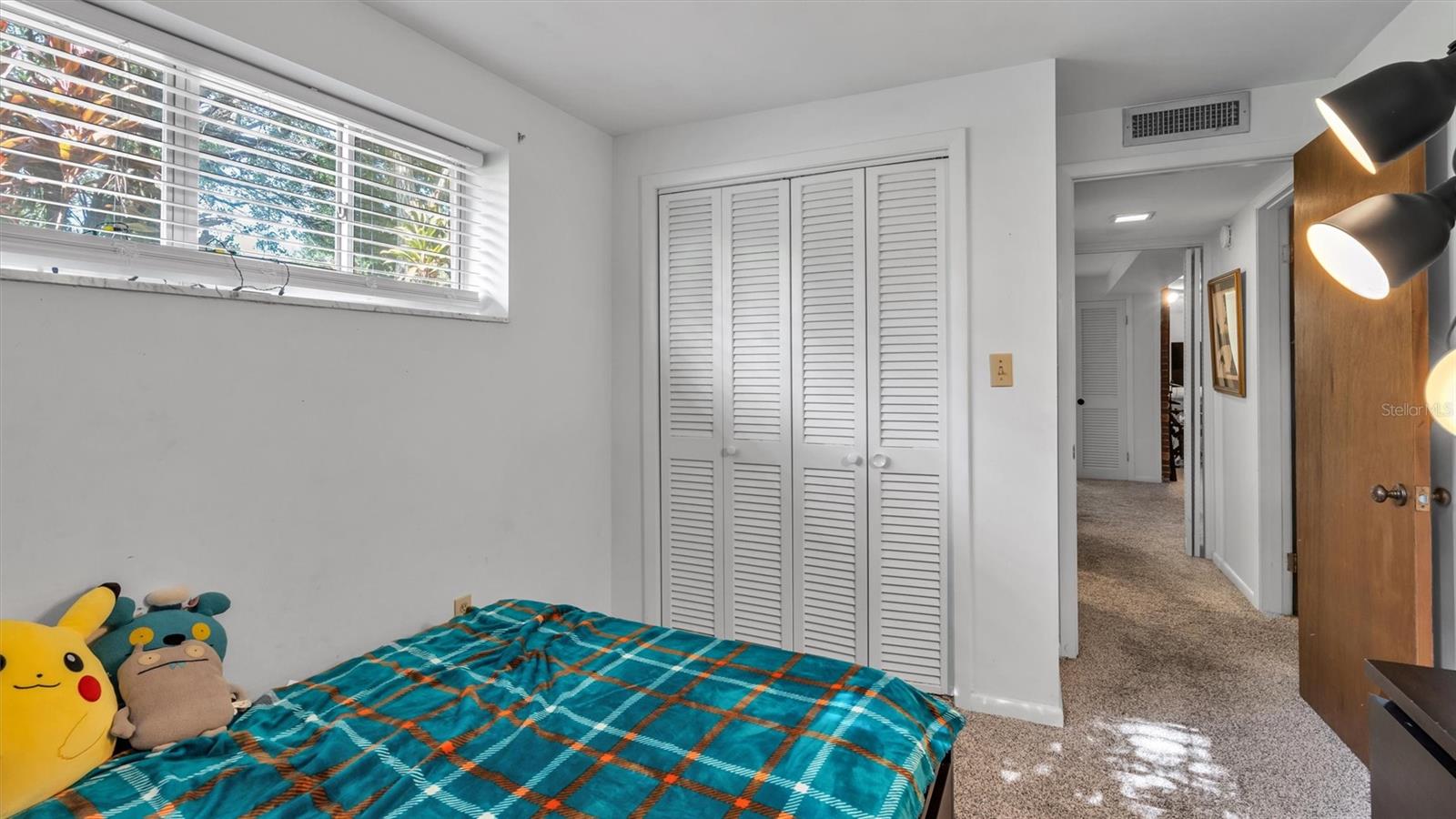 2123 LAKE BENTLEY CT