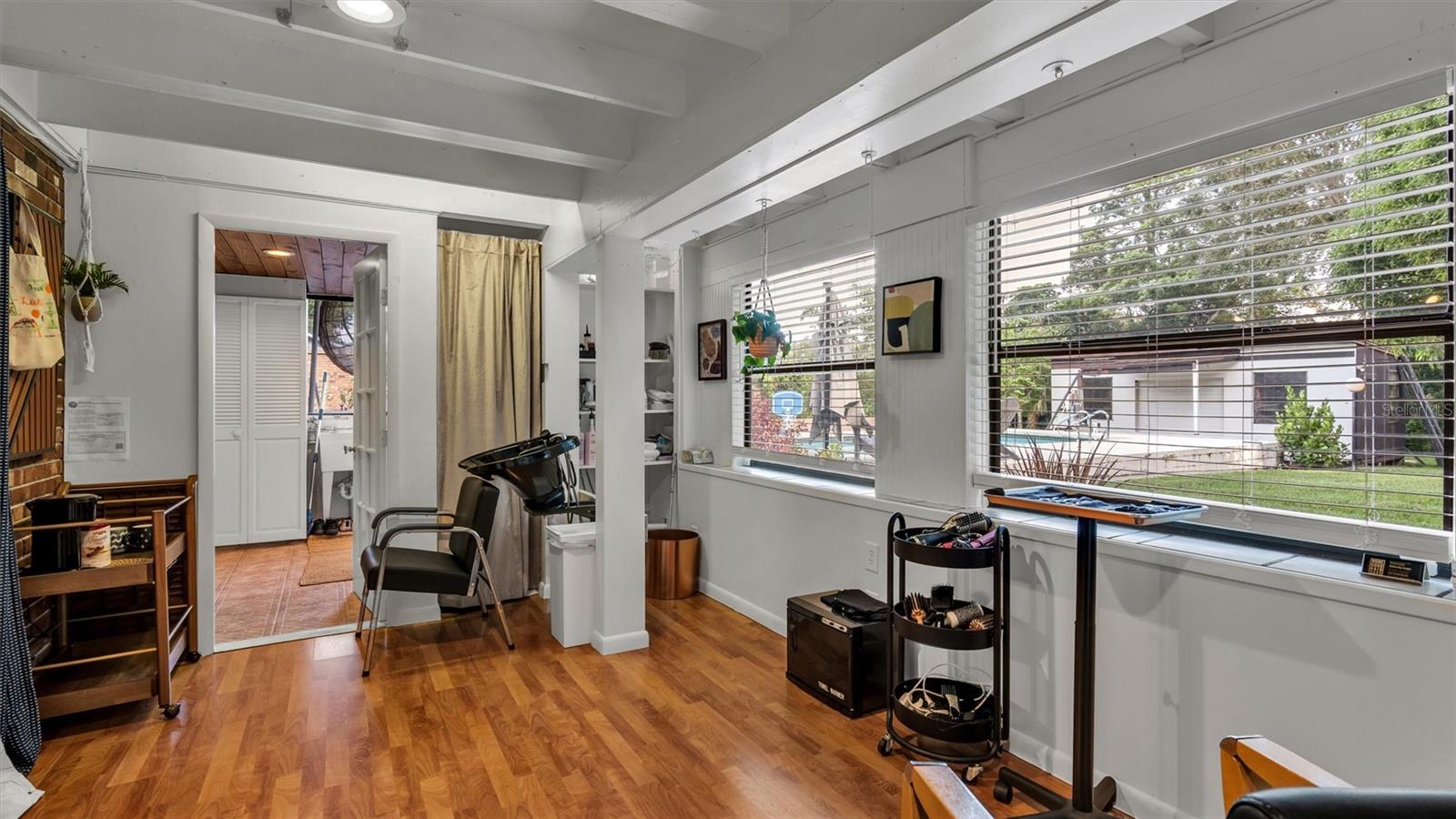 2123 LAKE BENTLEY CT