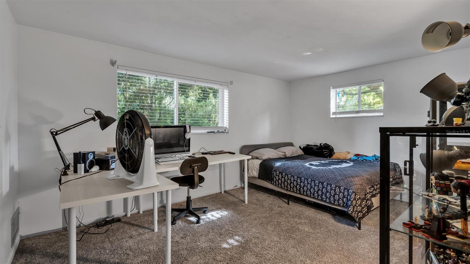 2123 LAKE BENTLEY CT