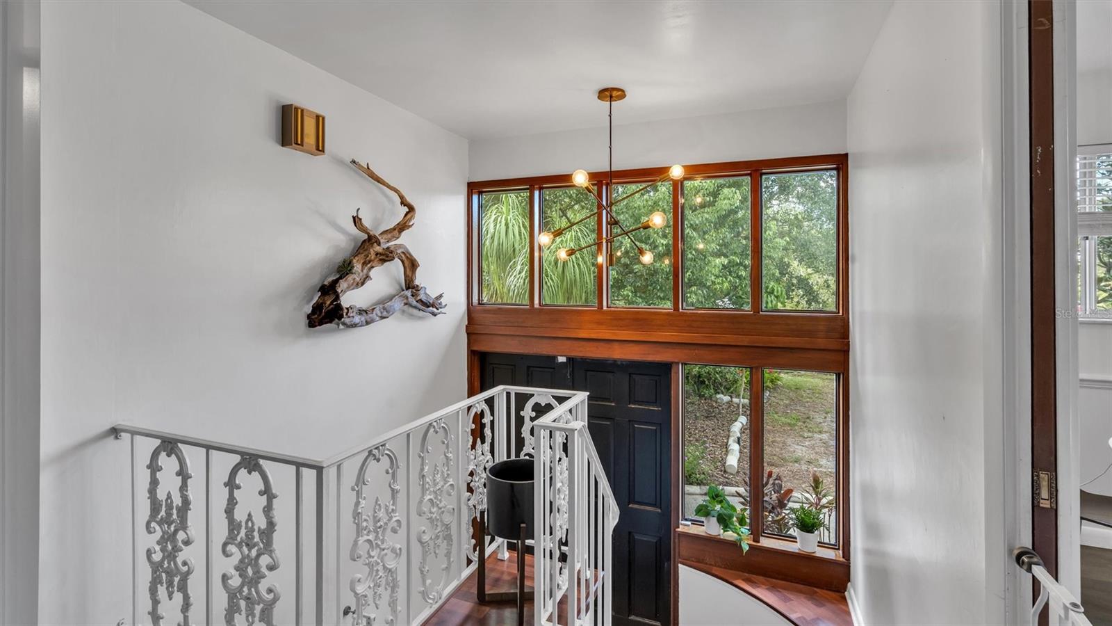 2123 LAKE BENTLEY CT