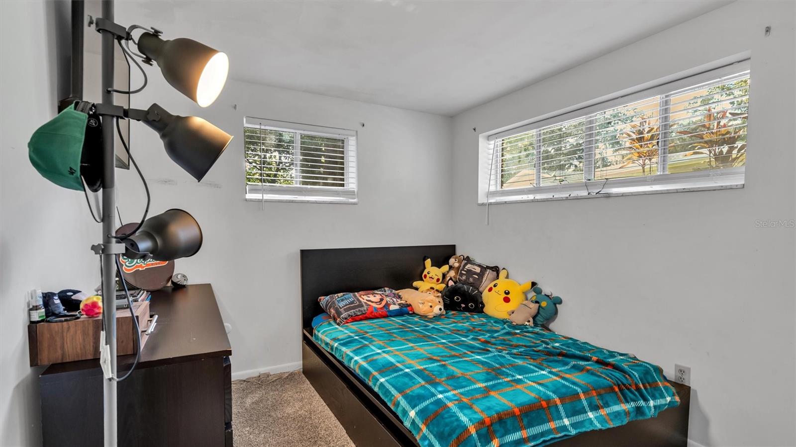 2123 LAKE BENTLEY CT