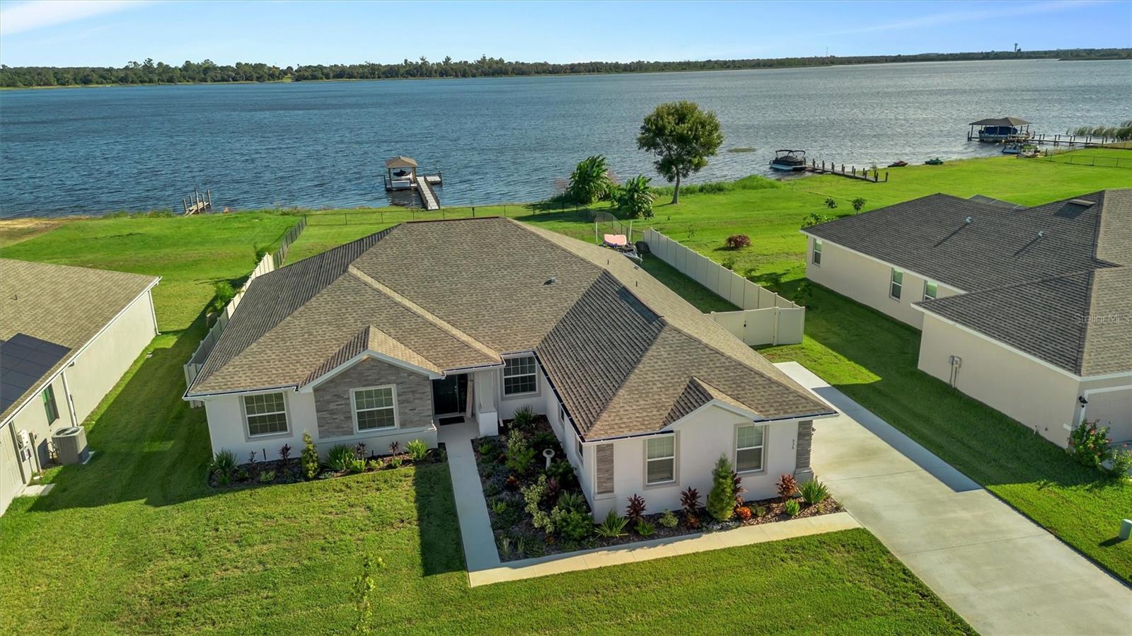 535 SANCTUARY BLVD