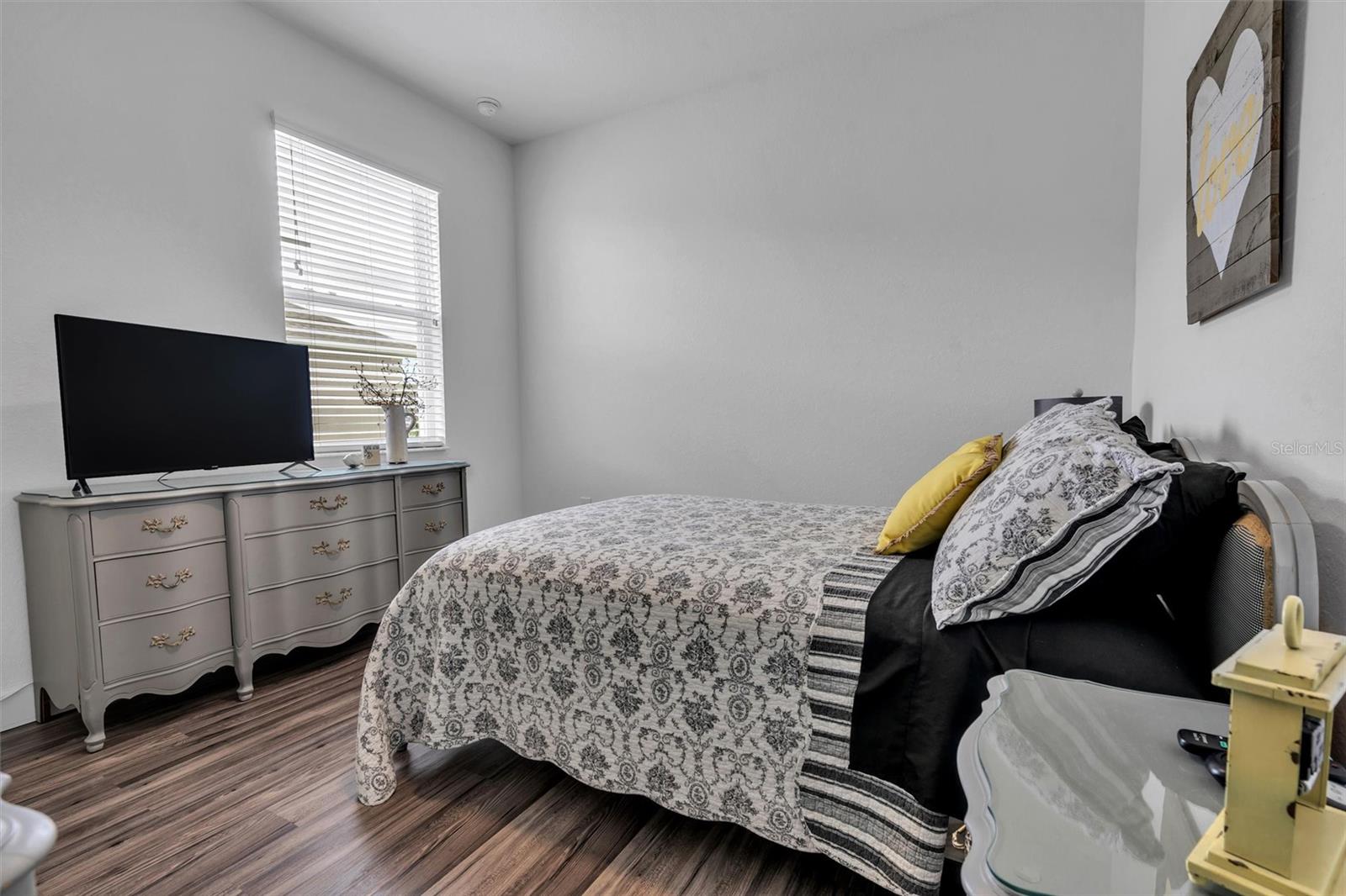 535 SANCTUARY BLVD