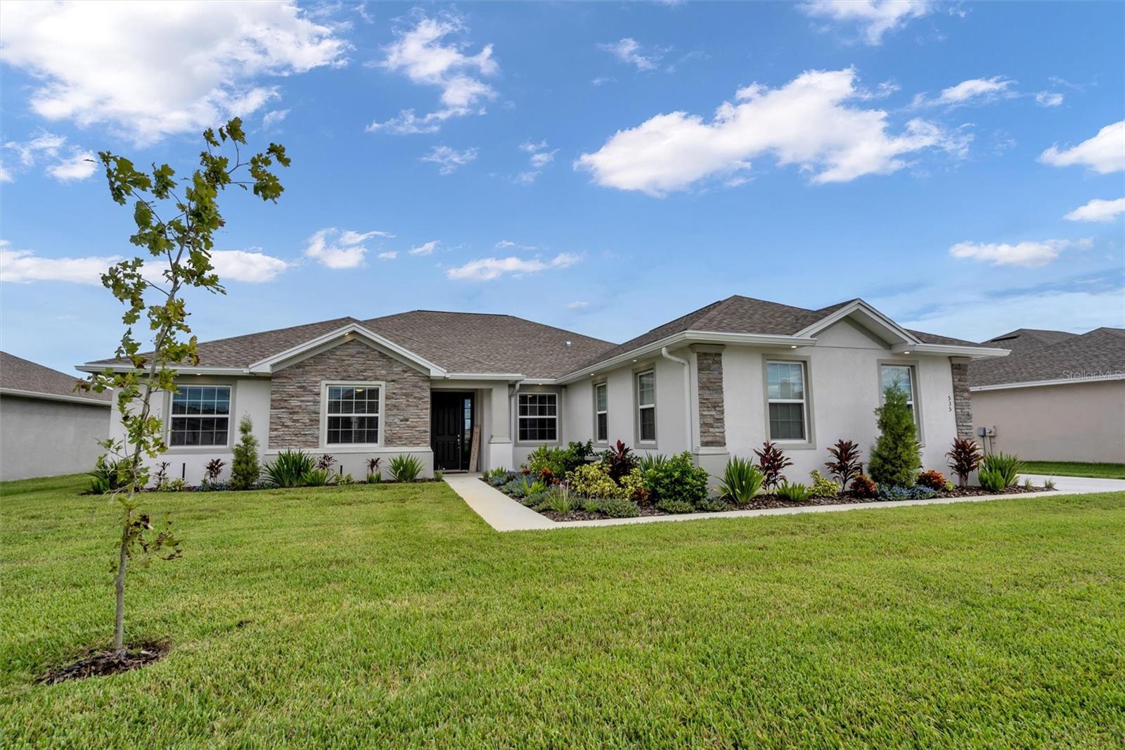535 SANCTUARY BLVD