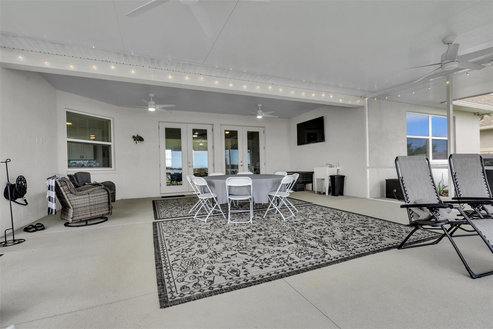 535 SANCTUARY BLVD