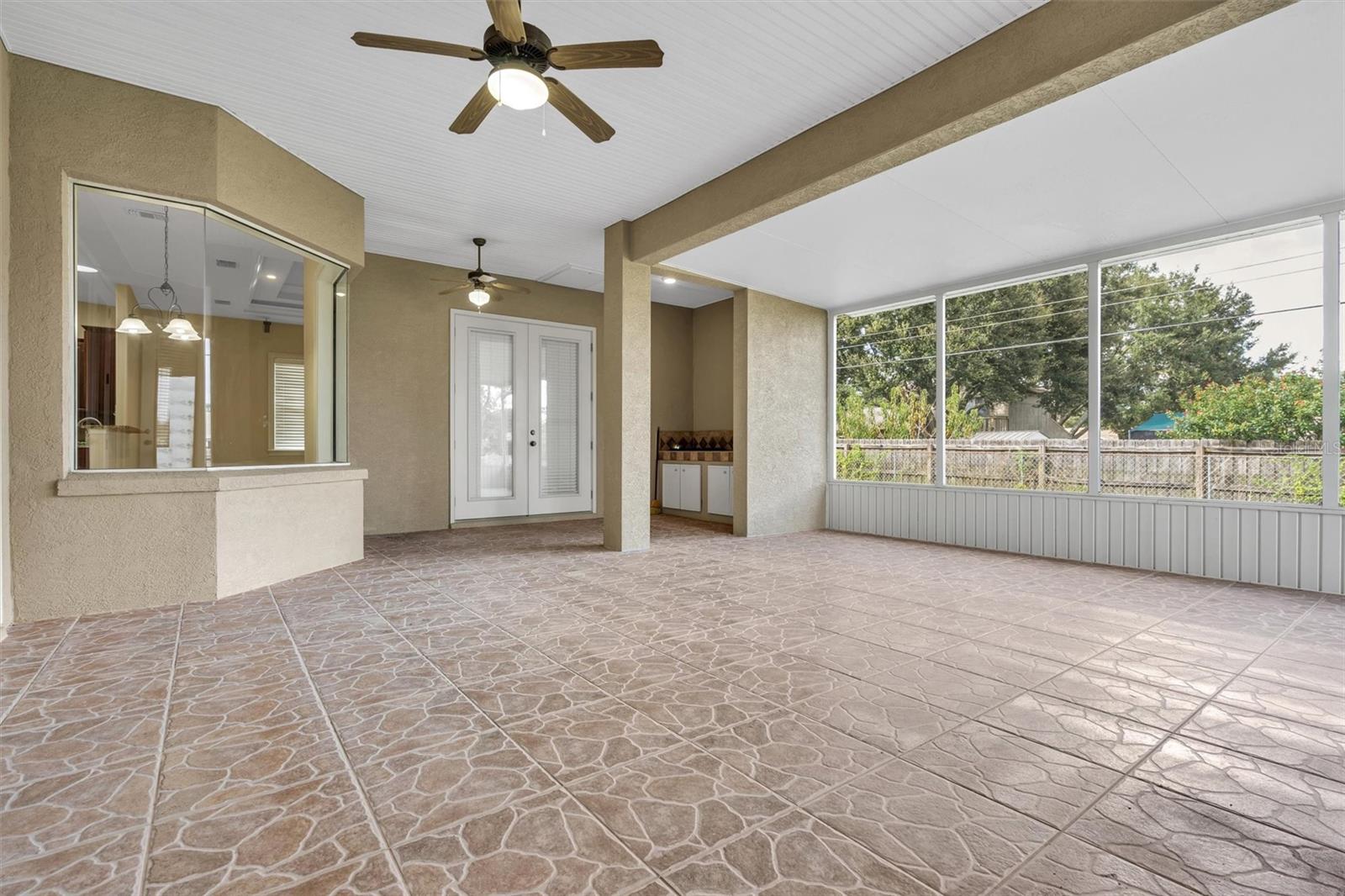 2313 CHESTERFIELD CIR