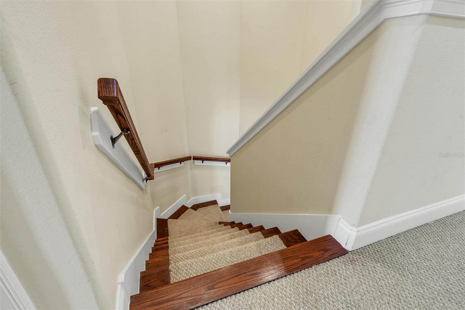 2313 CHESTERFIELD CIR