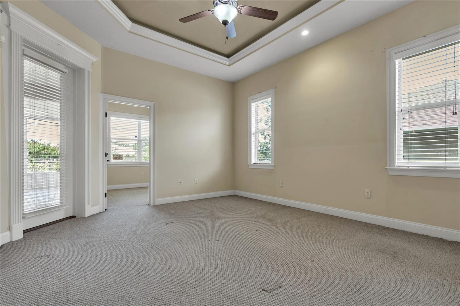 2313 CHESTERFIELD CIR