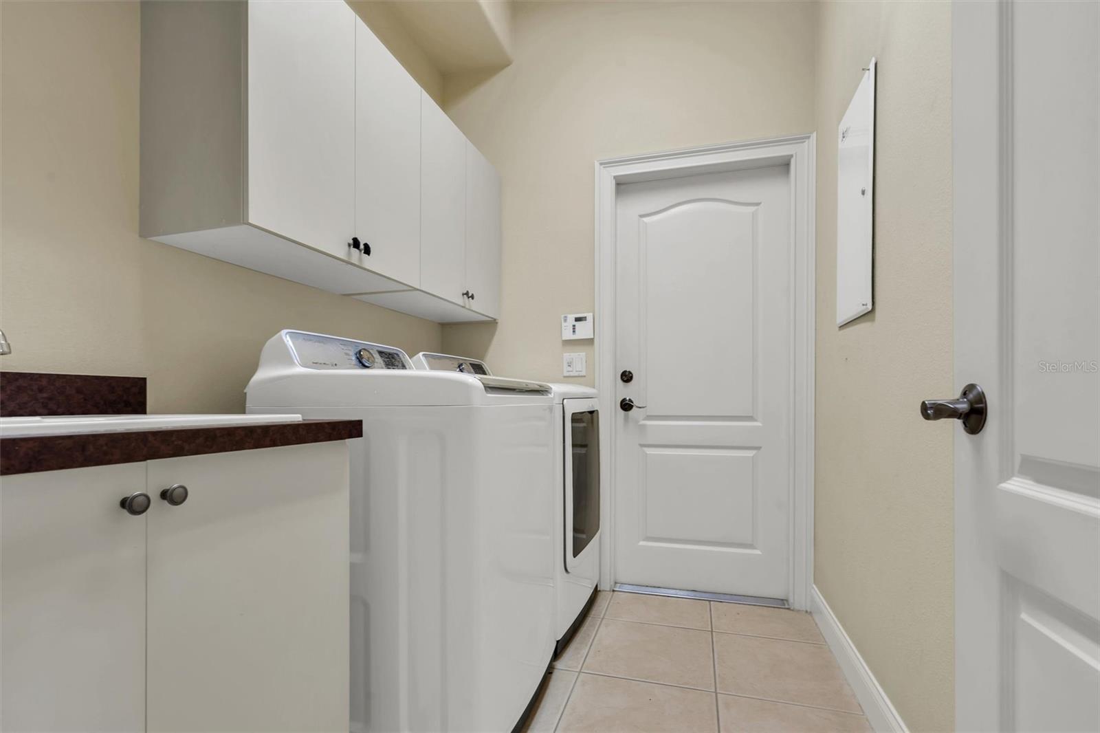 2313 CHESTERFIELD CIR