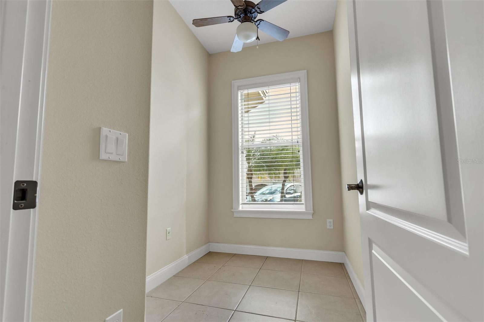 2313 CHESTERFIELD CIR