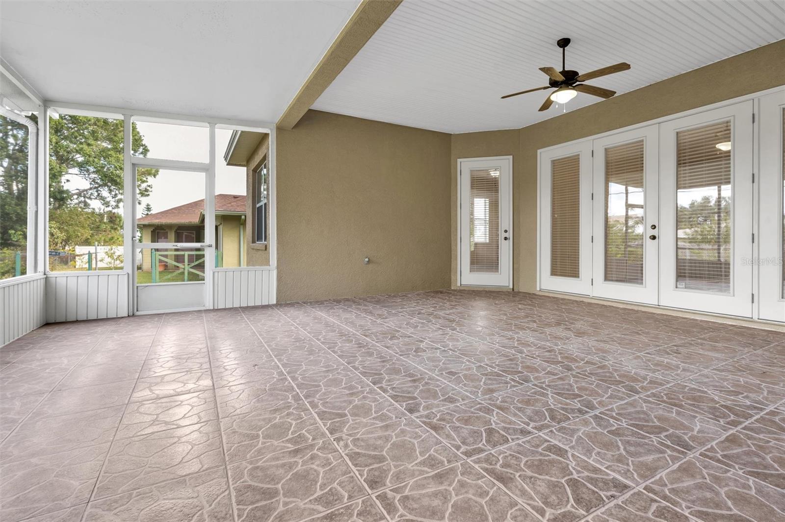 2313 CHESTERFIELD CIR