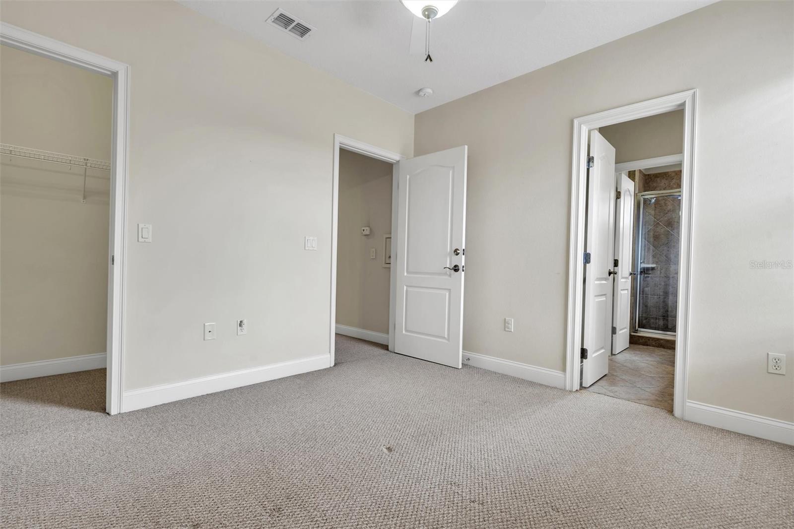 2313 CHESTERFIELD CIR