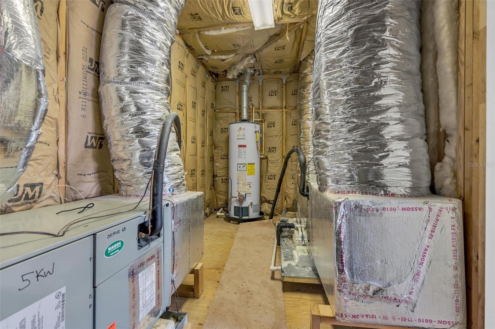 2313 CHESTERFIELD CIR