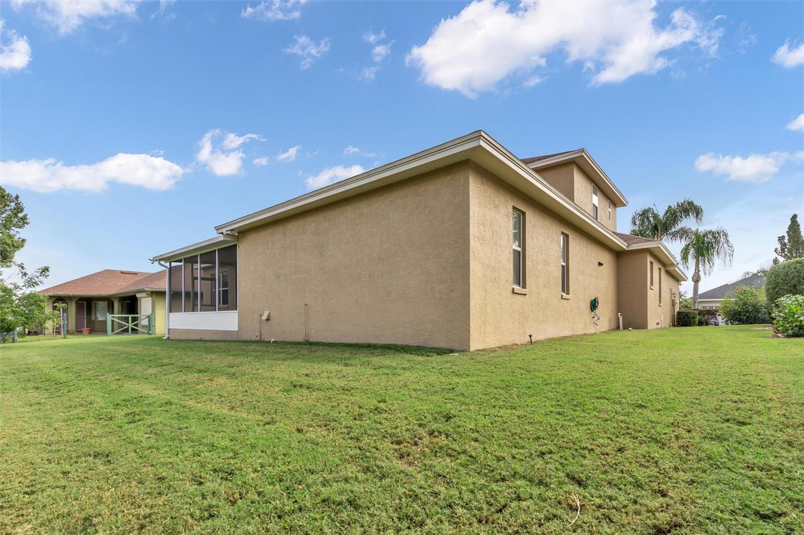 2313 CHESTERFIELD CIR