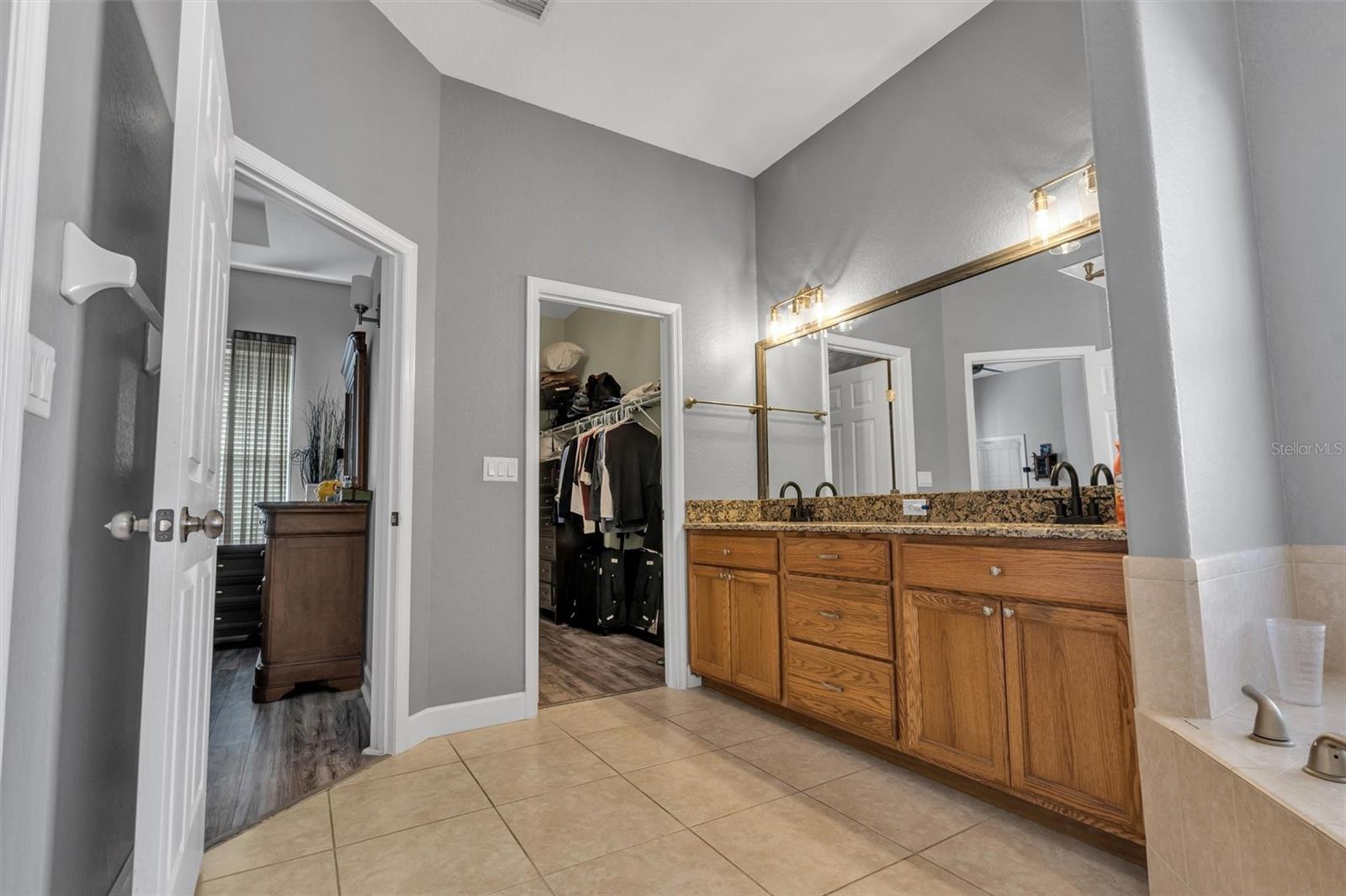 2774 HIGHLANDS CREEK DR