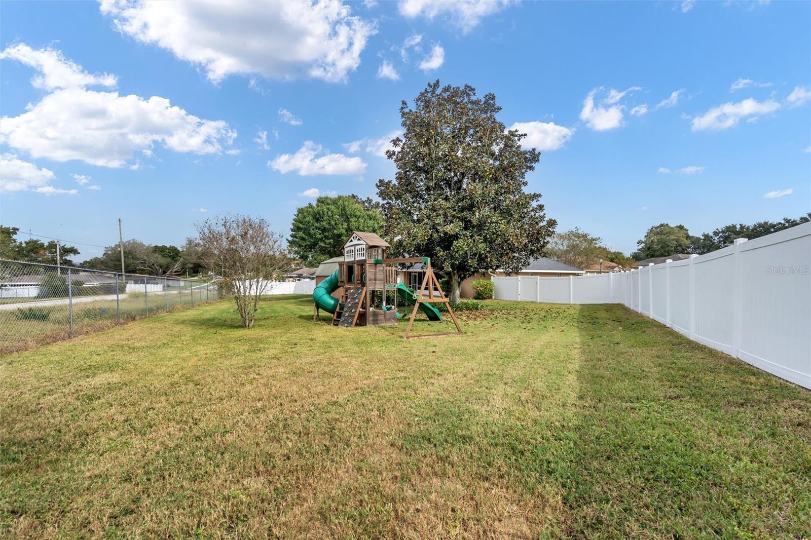 3231 SUMMERLAND HILLS CT