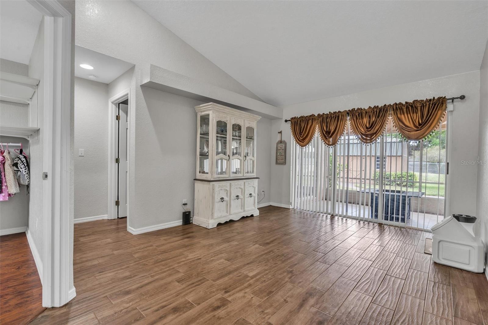 3231 SUMMERLAND HILLS CT