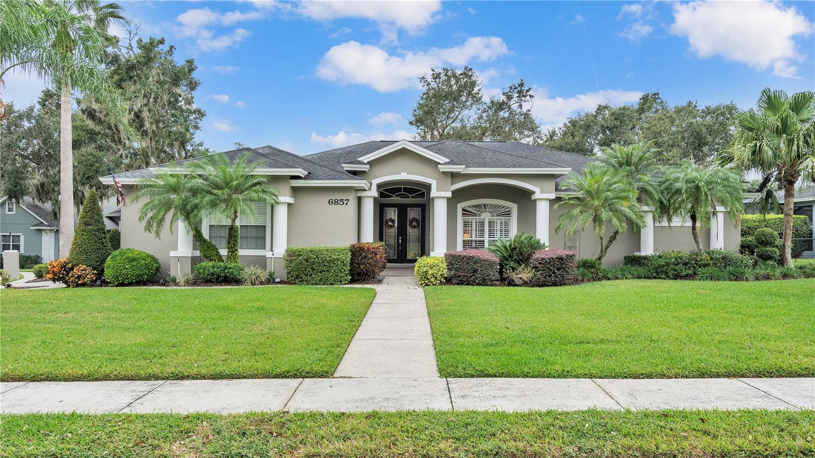 6857 CRESCENT OAKS CIR