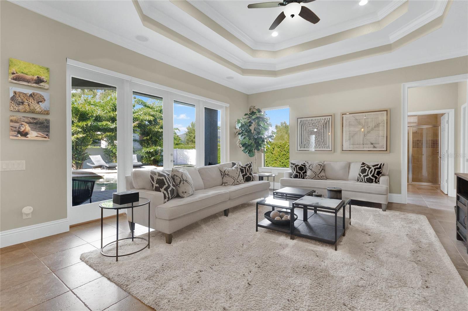 1364 CRESCENT WOODS LOOP