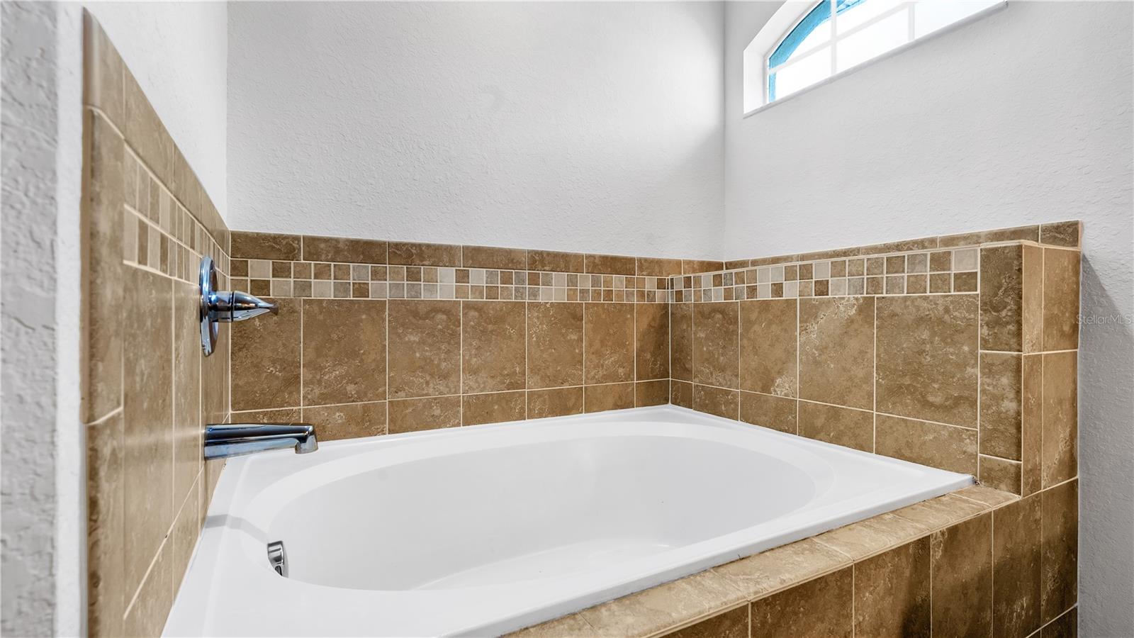 3361 WINCHESTER ESTATES CIR