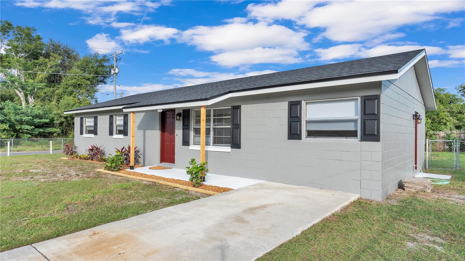 1116 CAREFREE COVE DR