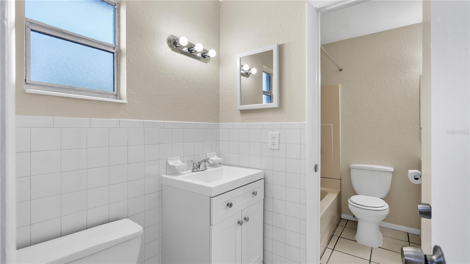 1116 CAREFREE COVE DR