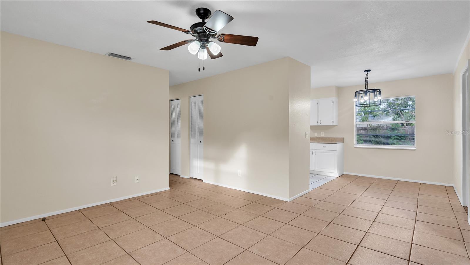 1116 CAREFREE COVE DR