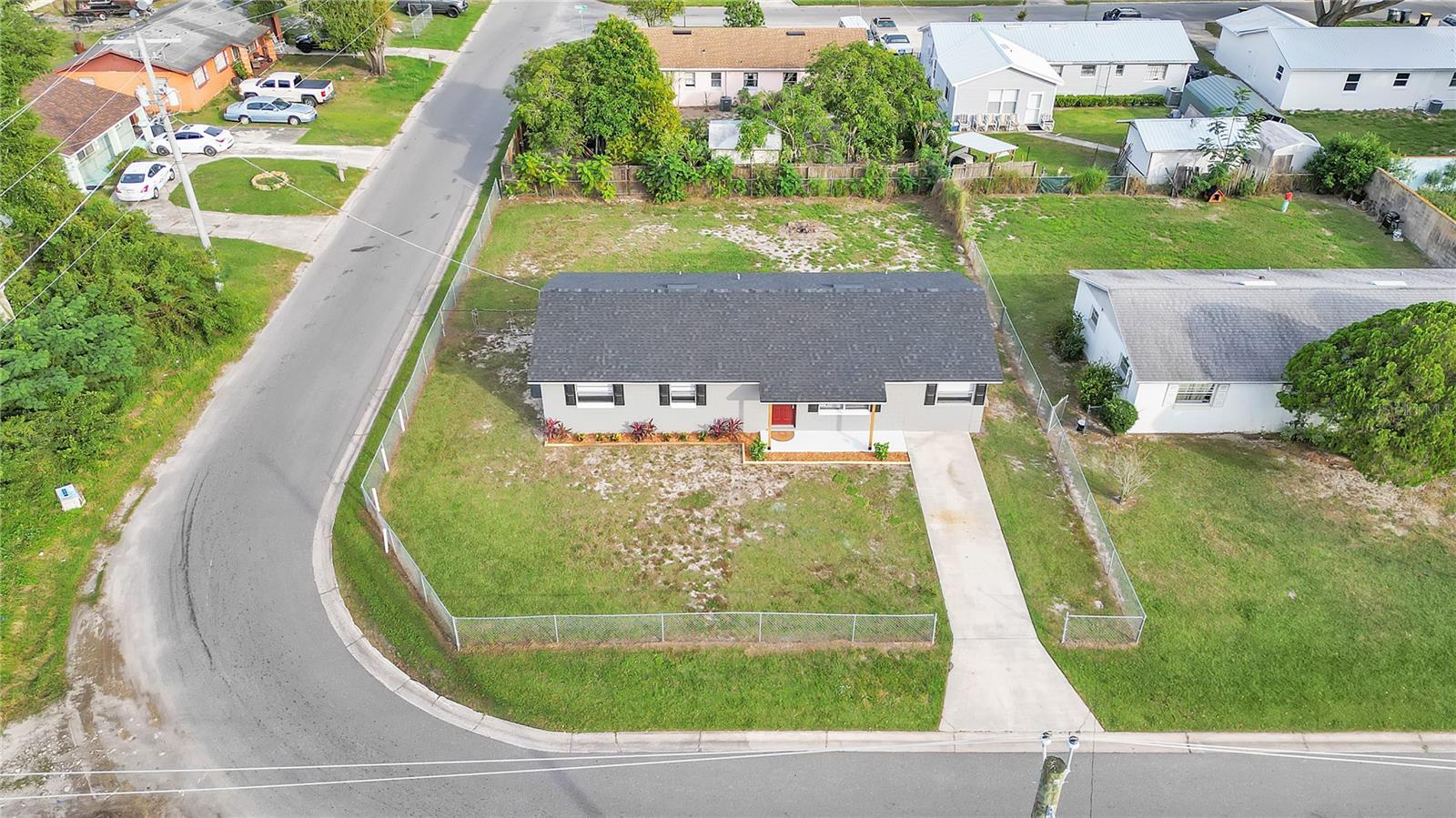 1116 CAREFREE COVE DR