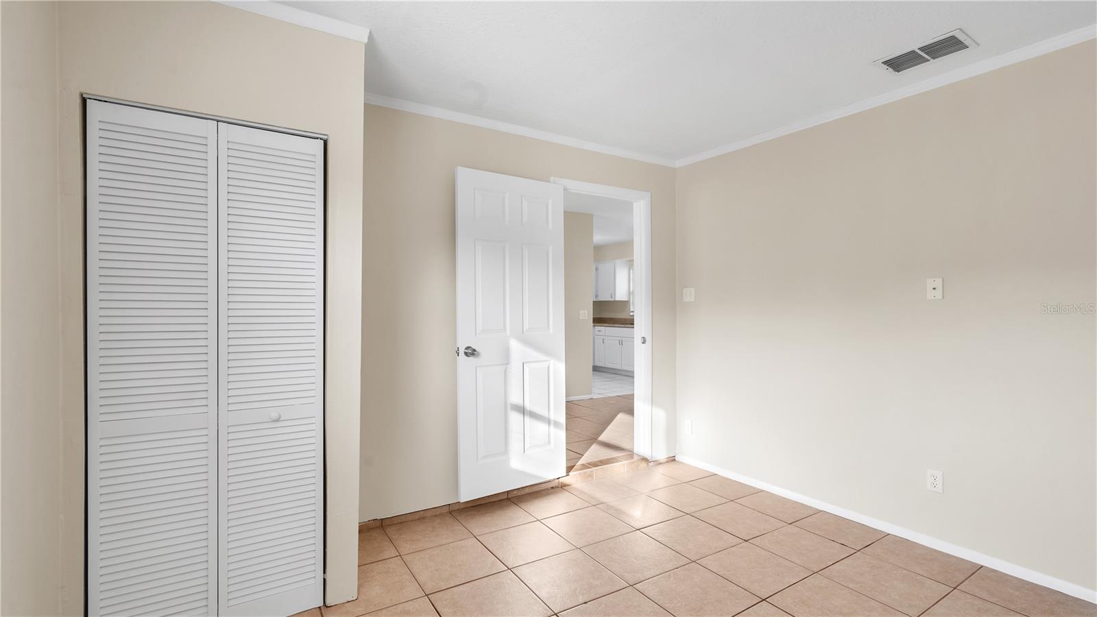 1116 CAREFREE COVE DR