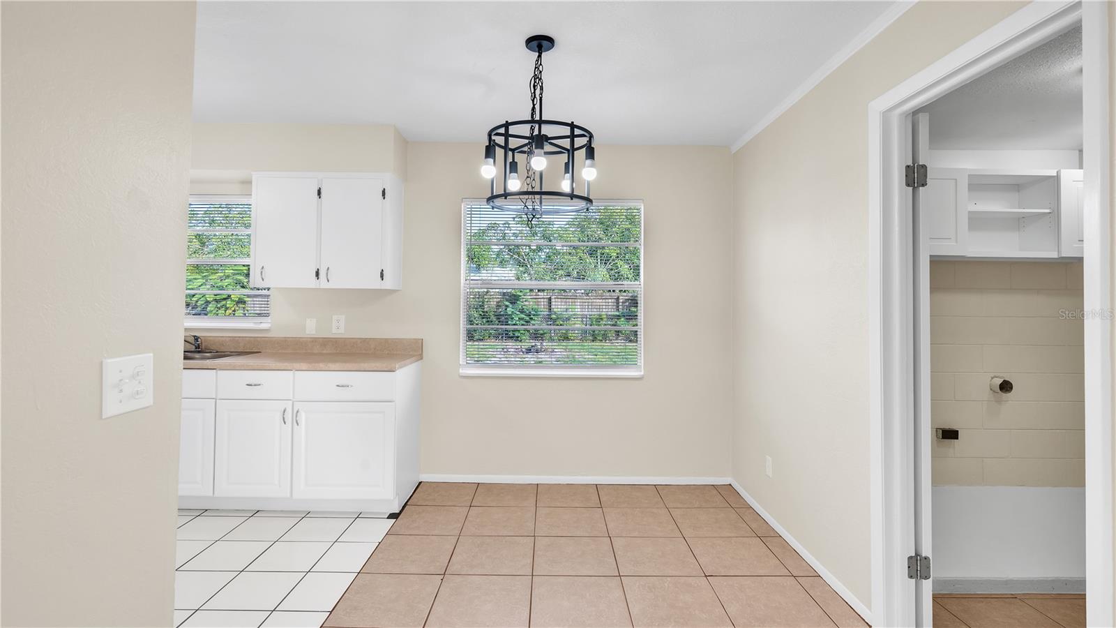 1116 CAREFREE COVE DR