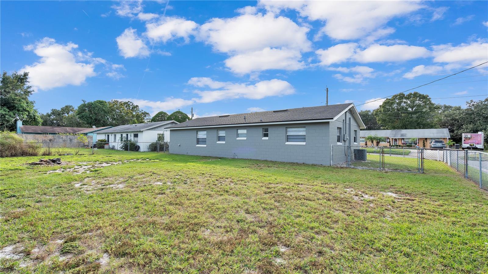 1116 CAREFREE COVE DR