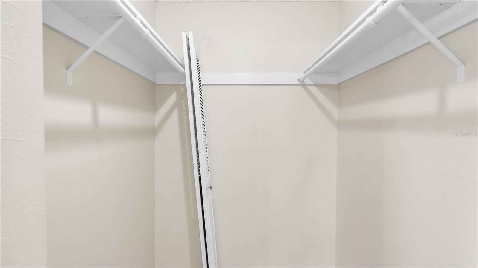 1116 CAREFREE COVE DR