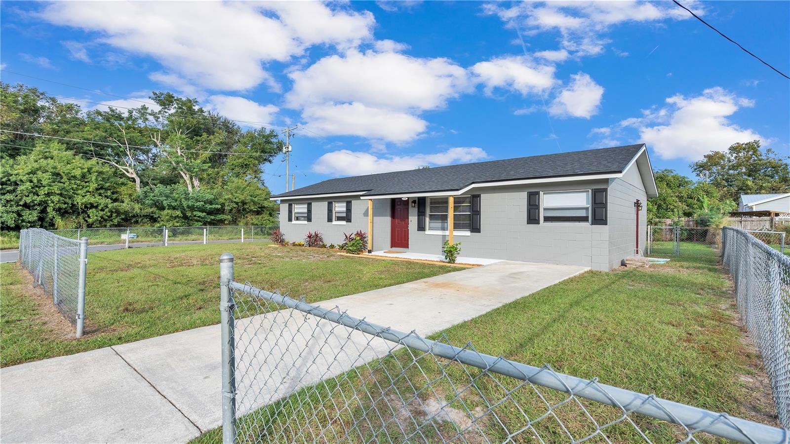 1116 CAREFREE COVE DR