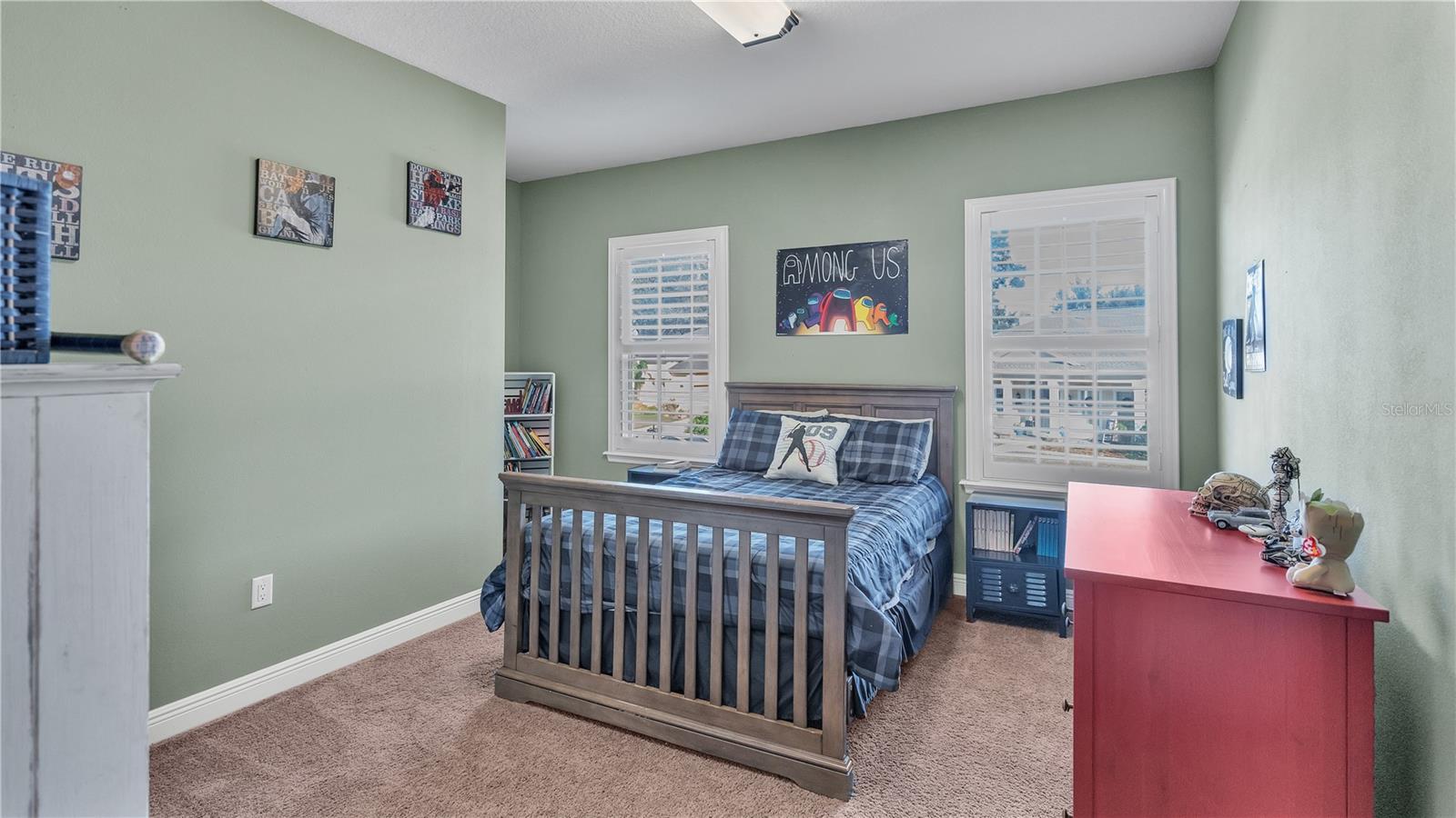 6714 CRESCENT WOODS CIR