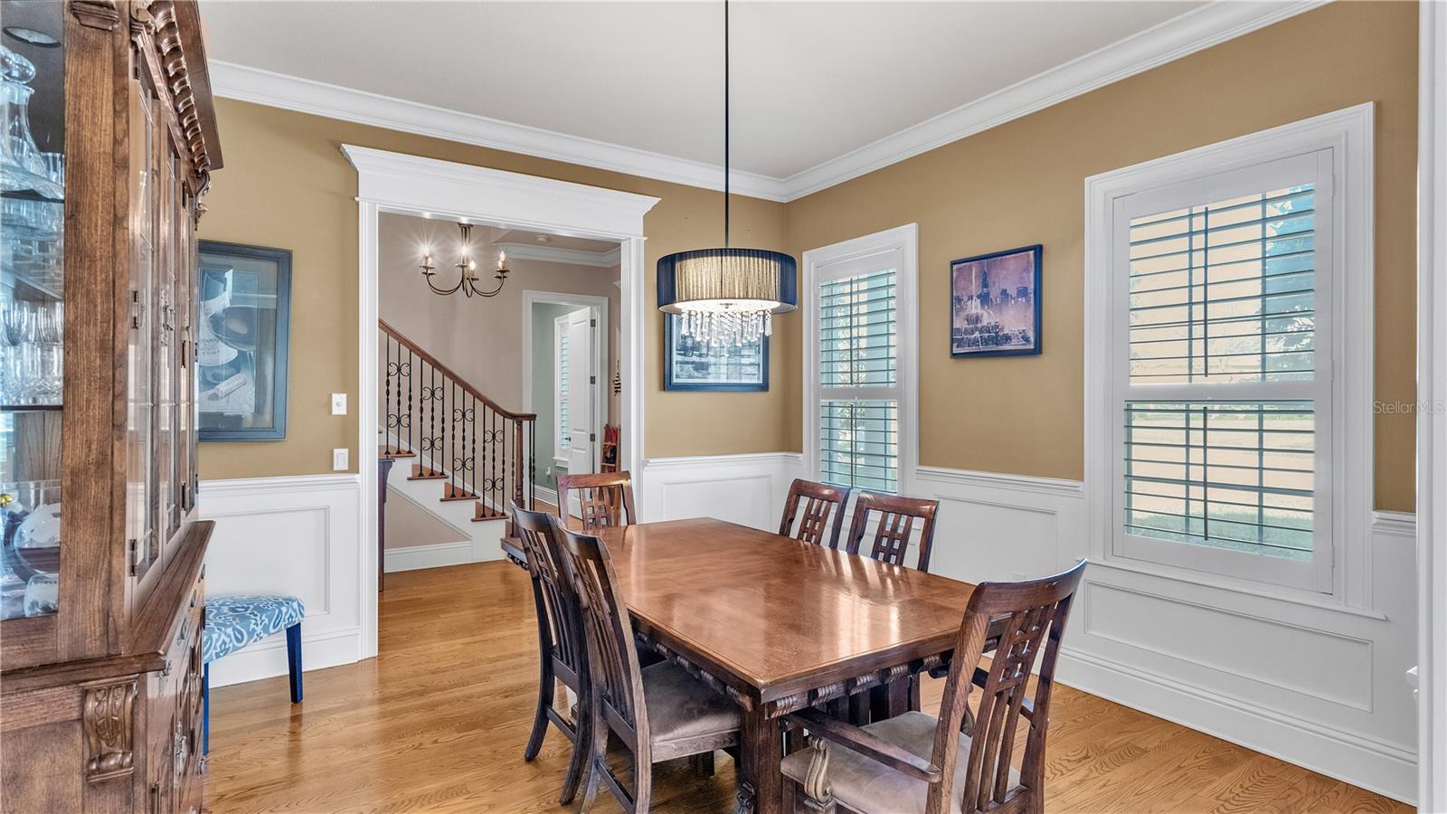 6714 CRESCENT WOODS CIR